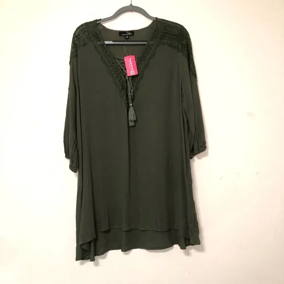 Suzanne Betro Green Blouse with Lace Detail Size 1X (E) - Picture 1 of 6